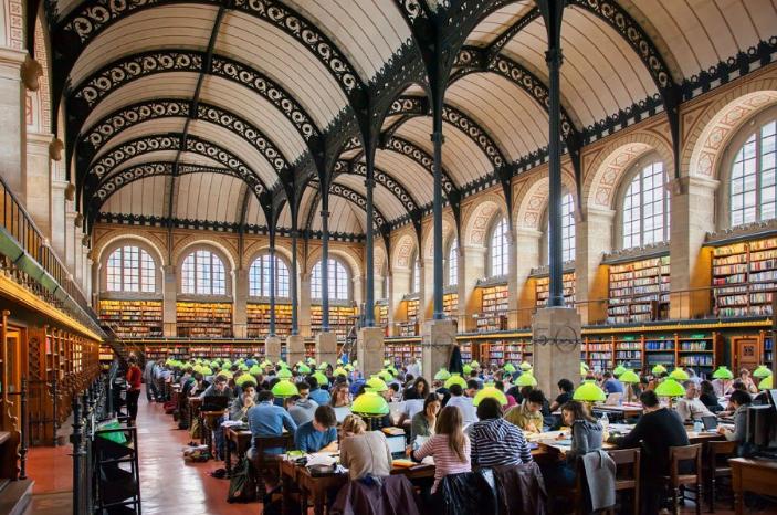 巴黎圣吉纳维夫图书馆